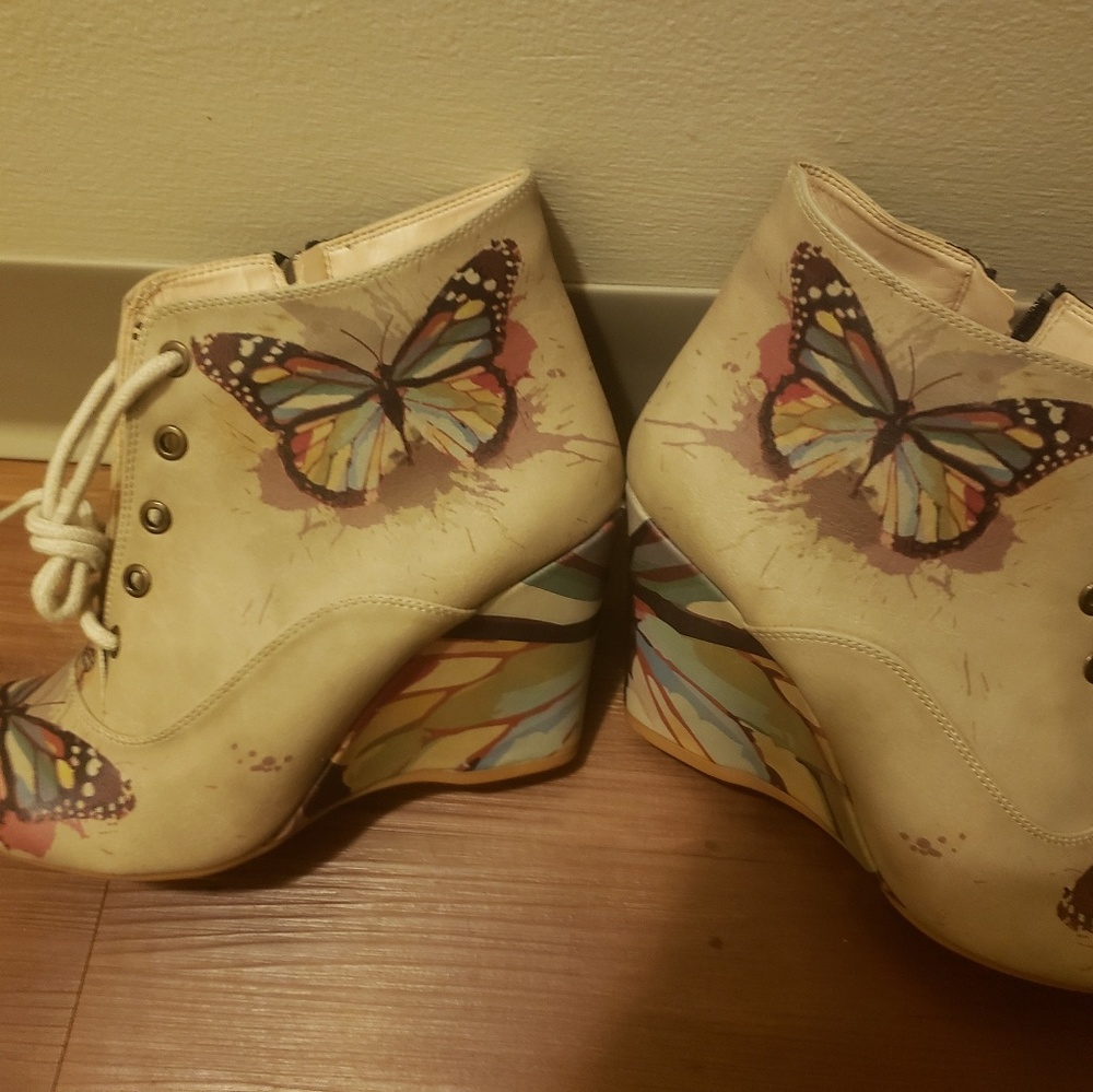 Wedge Shoes